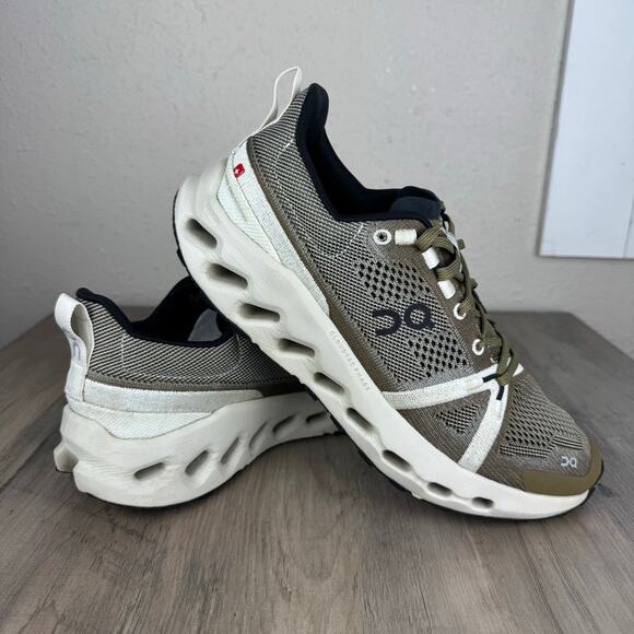 On Cloudsurfer Trail Running Shoe Hunter/Ice Womens size 10 - Picture 2 of 10